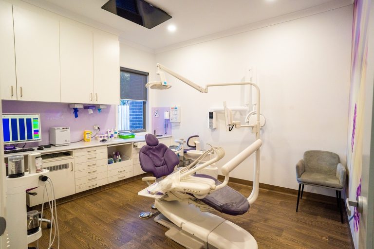 10 Signs You Need To Visit an Orthodontist
