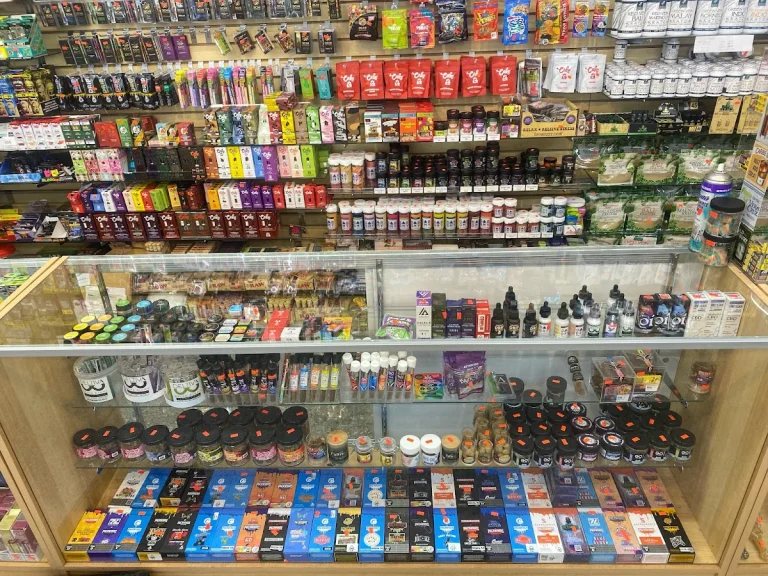 How To Find A Nearby Smoke Store?